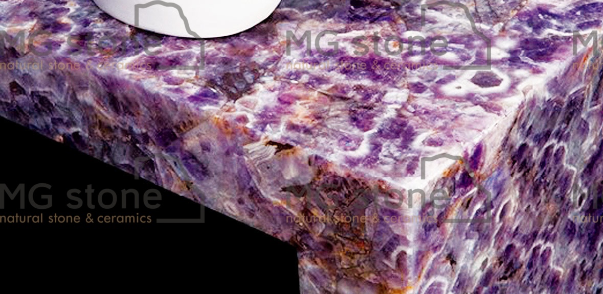 Полудрагоценные камни Agate Viola Crystal