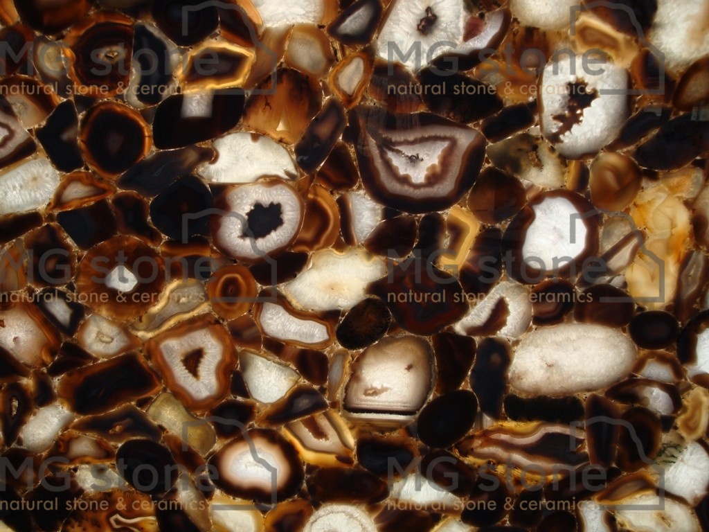 Полудрагоценные камни Brown Agate